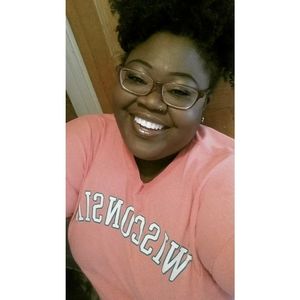 Meet your Posher, Brandi